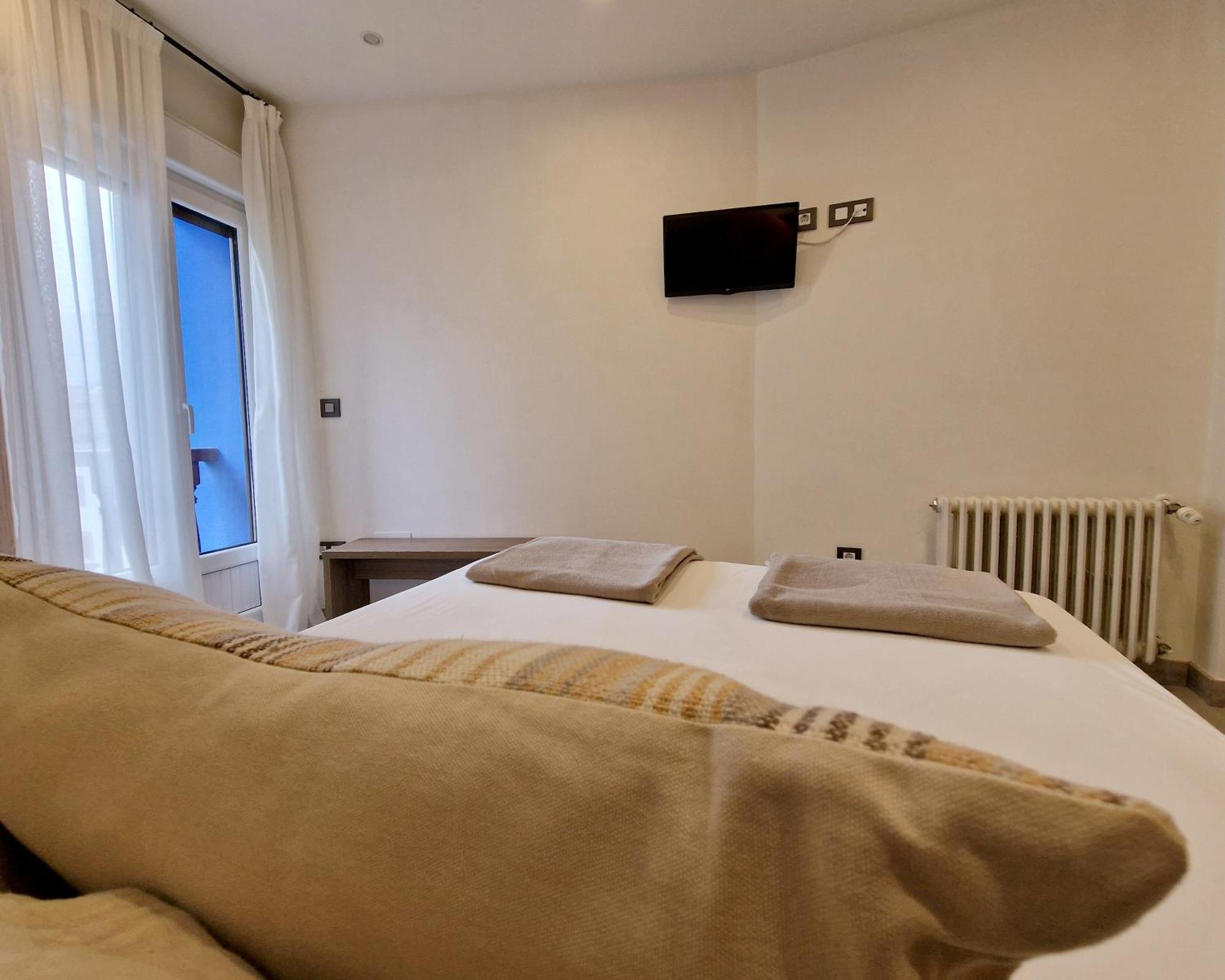 Hostal Remona เอสปินามา ภายนอก รูปภาพ