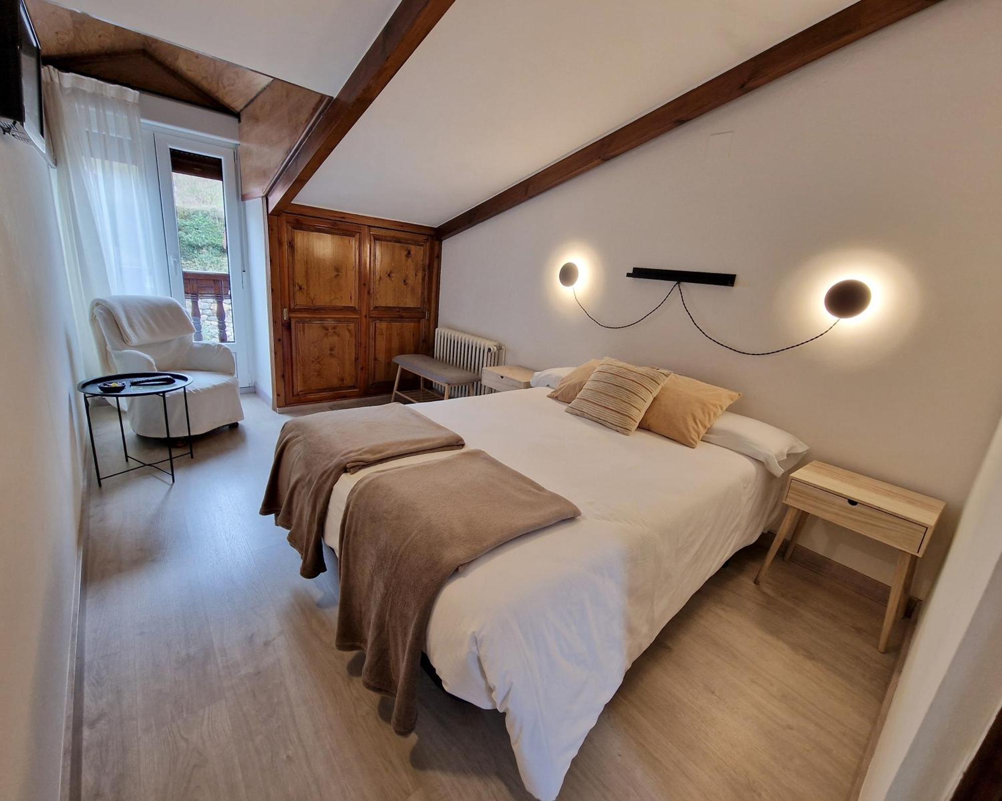 Hostal Remona เอสปินามา ภายนอก รูปภาพ